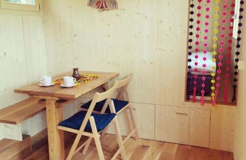 Honau Apartment | Schäferwagen Hygge nähe Reuss