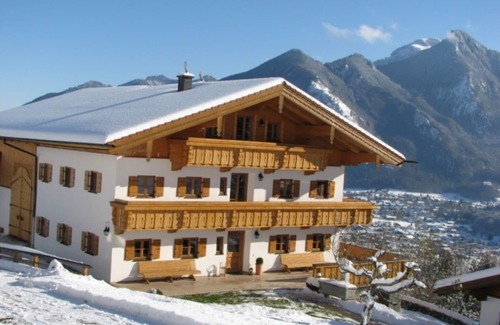 Grassau Apartment | "Schöne Aussicht" 73 qm, gemütliche Ferienwohnung mit Südostbalkon