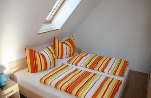 Blowatz Apartment | Schöne Ferienwohnung mit Garten in Robertsdorf, cleaning included