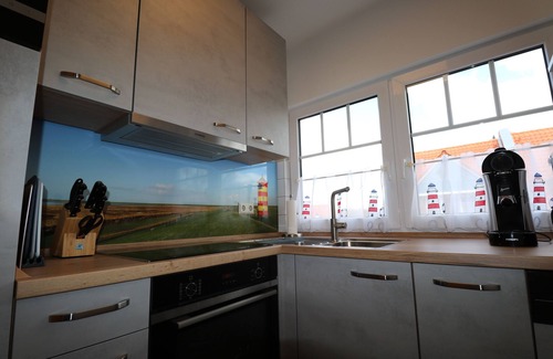 Greetsiel Apartment | Schöne Moderne Ferienwohnung Windjammer für 6 Pers. + Hund