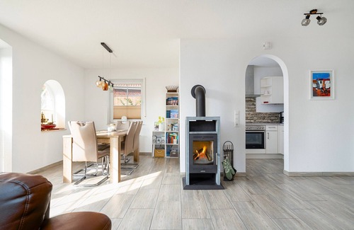 Eilsum House | Schönes Ferienhaus mit Wasserzugang