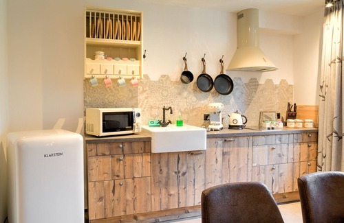 Collalbo Apartment | Schartneralm - Holiday apartment Lärche with forest & willow view