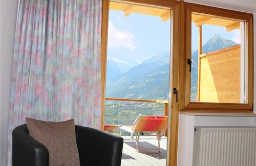 Schenna Bed & Breakfast | Schenna Garni Eden Bed & Breakfast