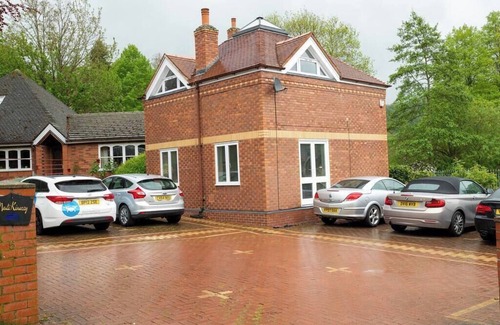 Coalbrookdale House | School Path Ironbridge Home with Rear Garden