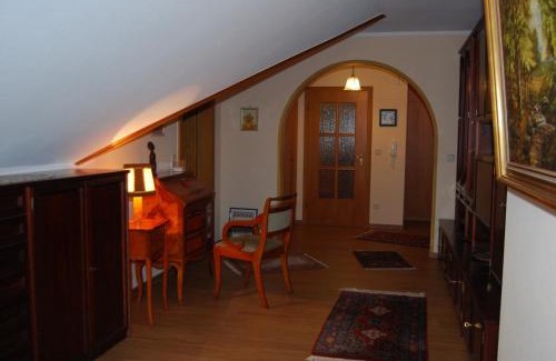 Dirlos Apartment | Schramm