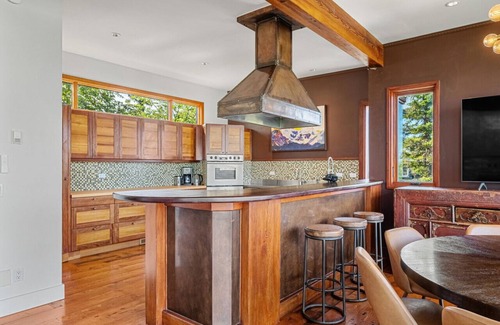 Ramsay House | Scotsman's Hill Lounge