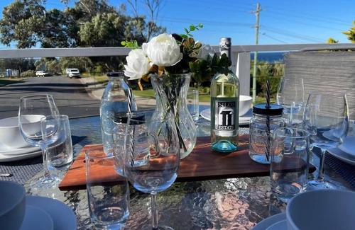 Mollymook Beach Apartment | Scotts Ocean View Sum
