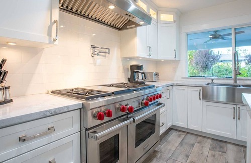 Corvalian Estates House | Scottsdale Resort-Style Home - 7BR, Pool, Spa & Sauna Near Old Town