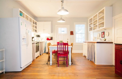 Tybee Island Cottage | Screened Inn c1925! Quiet North End Duplex! Screened porch. Beach Access!