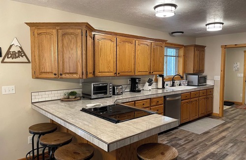 Island Park Cabin | Scruffy Bear Lodge on Bills Island near Yellowstone-Lake access/pines/ATV trails