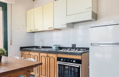 Senigallia Apartment | SE003 - Senigallia, one bedroom apartment on the sea with beach