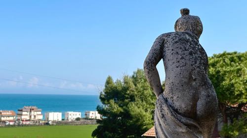 Montemarciano Apartment | SE055 - Montemarciano, ampio trilocale con vista mare