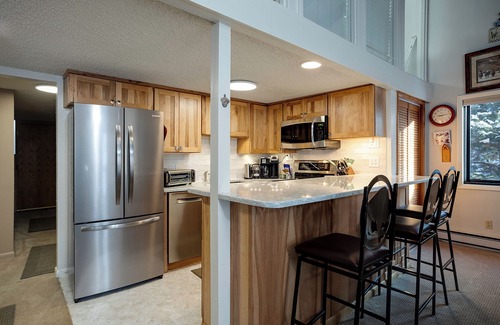 Steamboat Springs Condo | SE068 | Amazing views | Hot Tub | Winter Shuttle | Ski In/Out