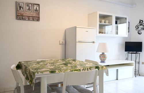 Senigallia Apartment | SE140 – Senigallia, two-room apartment on the Mameli seafront