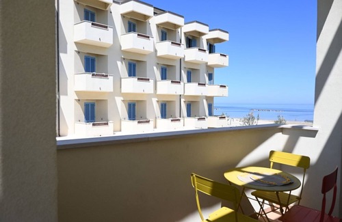 Senigallia Apartment | SE170 – Senigallia, seafront studio with air conditioning