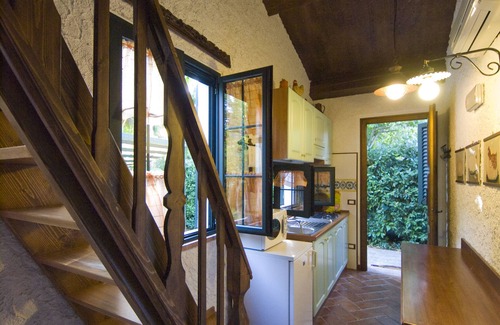 Massarosa House | Sea Air - Apartment in villa 10 min from the sea private garden, pool