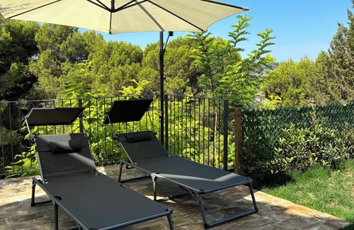 Francavilla al Mare Villa | Sea and mountain views 5 minutes from the beach. Rosmaris - Villa in the green