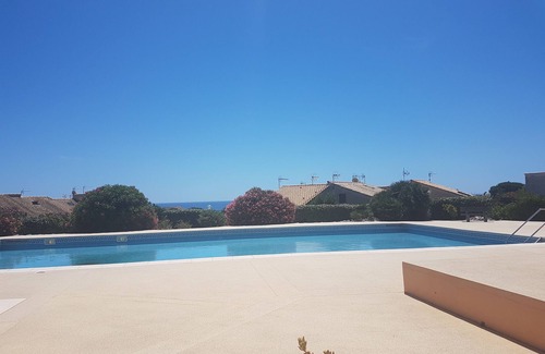 Saint-Pierre-la-Mer House | Sea and pool in nature park 2