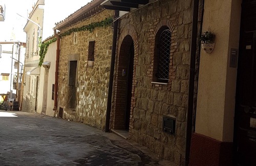 Pettineo House | Sea Art and Culture in Sicily