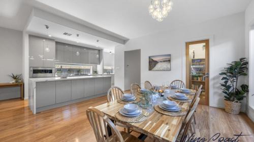 Kingston Park House | Sea Belle By Wine Coast Holidays