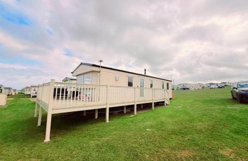 Crimdon Other | Sea Bliss Beachfront Caravan, 2 Bed King Ensuite, Sleeps 6, Wrap Decking, Crimdon Dene