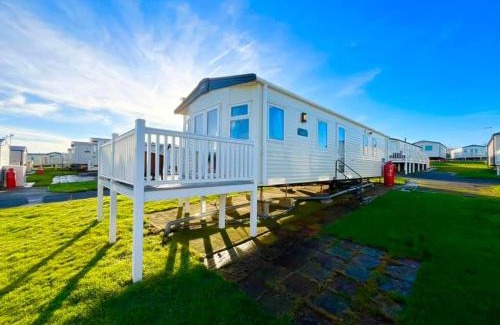 Crimdon Other | Sea Bliss Beachfront Caravan, 2 Bed King Ensuite, Sleeps 6, Wrap Decking, Crimdon Dene