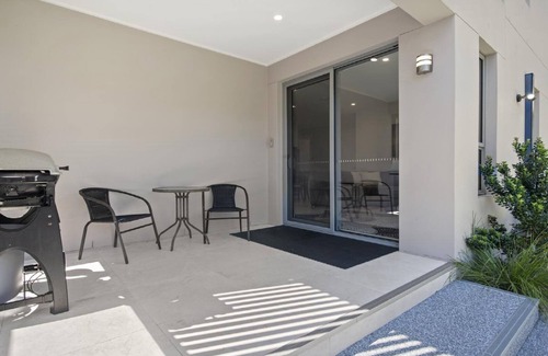 Copacabana Apartment | SEA BREEZE | Accom Holidays
