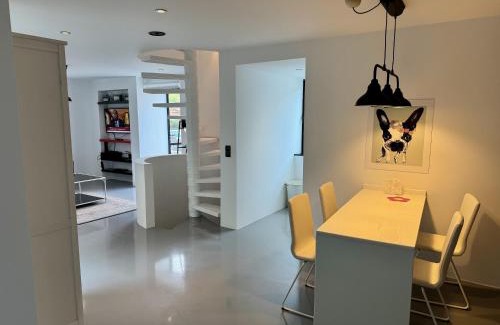 Porto da Cruz House | Sea Breeze Boutique House