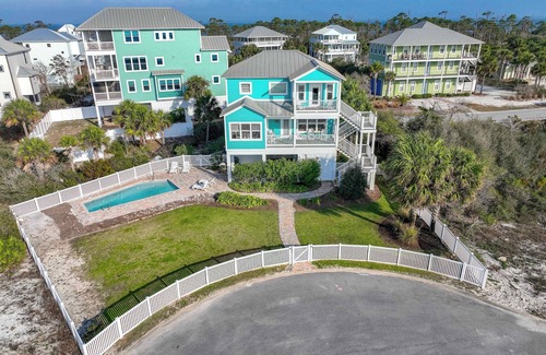 Seagrass House | Sea Breeze -Private Pool, Ocean Views, Hot Tub.