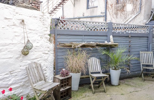 Conwy Cottage | Sea Chest