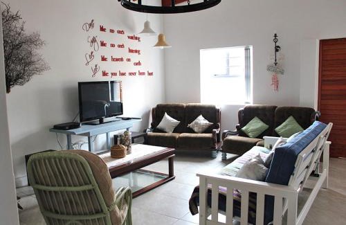 Still Bay House | Sea Coral