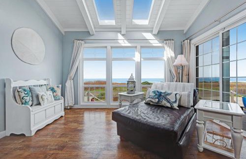 Fort Bragg House | Sea Dream and Sand Dollar Suite