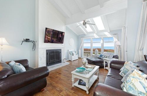 Fort Bragg House | Sea Dream and Sand Dollar Suite