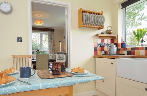 Carlyon Bay Cottage | SEA DRIFT, pet friendly, with a garden in Carlyon Bay