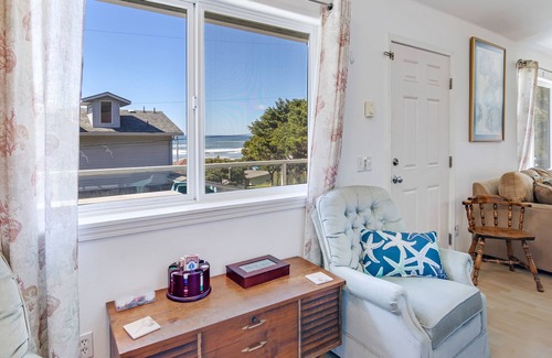 Yachats House | Sea Enchantment - Ocean View, Easy Beach Access