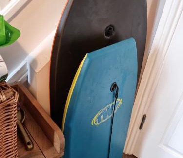 Port Talbot House | Sea Escape The Tardiis Beachfront location Aberavon beach Sea Views Driveway parking