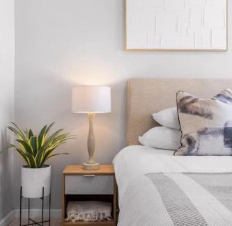 Sea Point Apartment | Sea-Facing Apartment at Adelphi Galleria