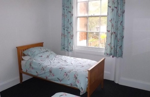 St Leonards-On-Sea Apartment | Sea front marina