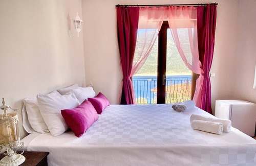 Kas Villa | Sea front Villa with great beach platforms and private pool on the Peninsula.