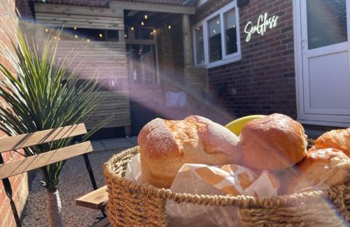 Seaham House | Sea Glass Cottage - Luxury hotel style 3 bed with hot tub