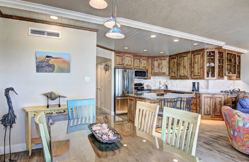 Port Aransas Condo | Sea Gull #806: Beachfront 2 Bedroom 2 Bathroom With Spectacular Views and 24 Hour Management