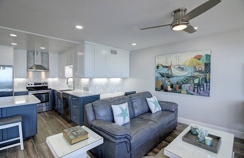 Port Aransas Condo | Sea Gull #908: Beachfront 2 Bedroom 2 Bathroom With Spectacular Views and 24 Hour Management