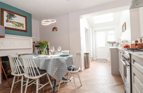 Southwold Cottage | SEA MOUSE COTTAGE, pet friendly, luxury holiday cottage in Southwold