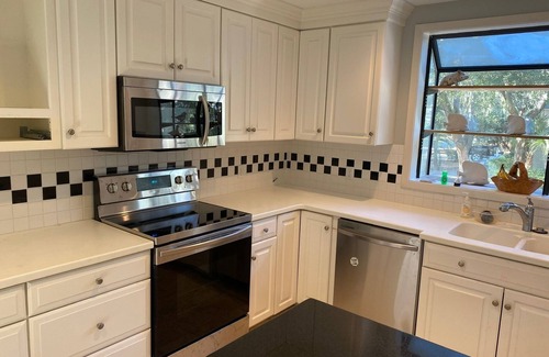 Sea Pines House | SEA PINES, 15 BLACK SKIMMER, 3RD ROW BEACH HOUSE, GREAT LOCATION, 2 NEW BATHS