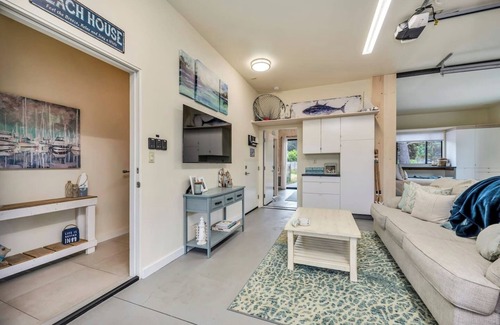 Cleone House | Sea Ranch in Fort Bragg w/Hot Tub & Game Room
