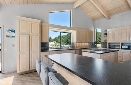 Sea Ranch House | Sea Ranch Ocean Views 4 bedrooms + office