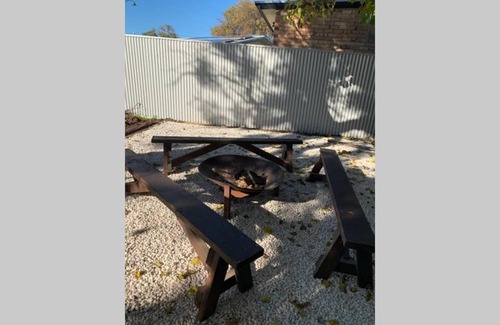 Port Elliot House | Sea-renity central to Port Elliot