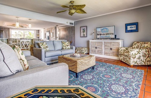 Layton Condo | Sea Renity: Experience Tranquility, 2-Story Oceanfront Condo, Breathtaking Views, Pool & Sandy Beach