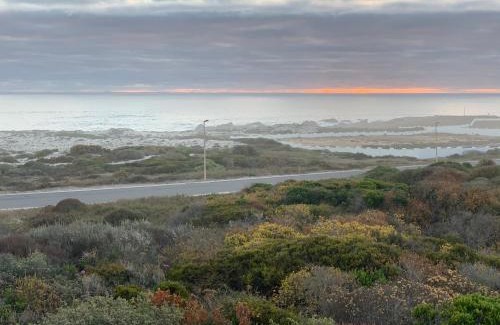 Yzerfontein Apartment | Sea-renity
