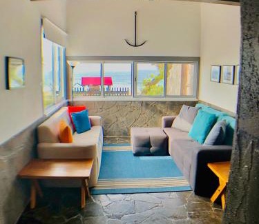 Ponta Delgada House | Sea Roots "Sea Zone"